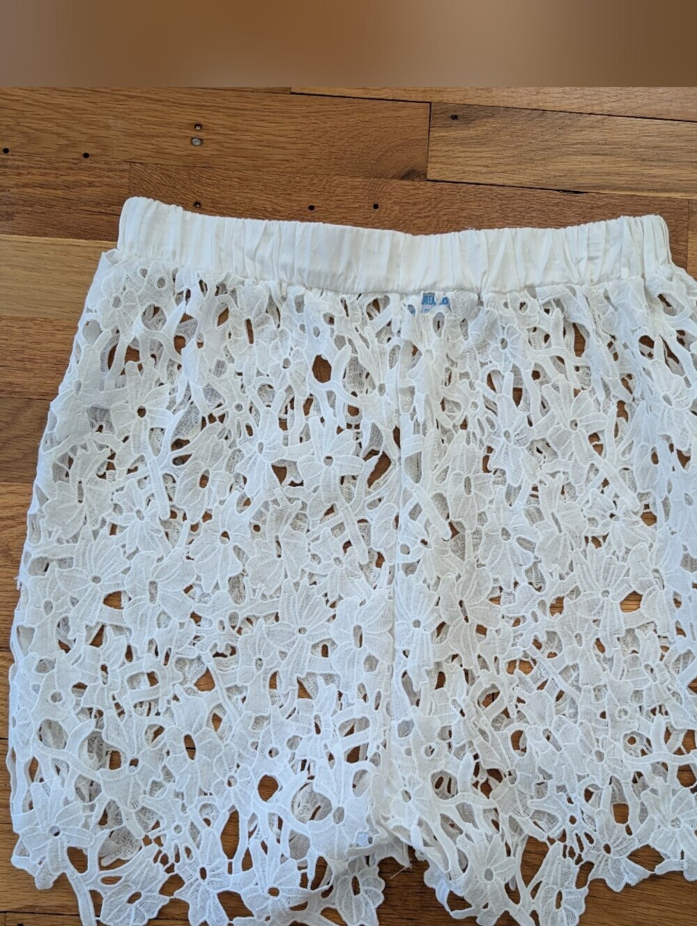 NWT 4Our Dreamers White Lace Crochet Cover-Up Shorts - Picture 5 of 5